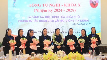 Chị Tân Tổng Phụ Trách Và Ban Điều Hành Hội Dòng Mến Thánh Giá Hưng Hóa Nhiệm Kỳ 2024 – 2028