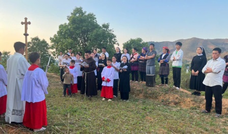 Cảm nghiệm: Chặng Đàng Thánh Giá nơi vùng ngoại biên