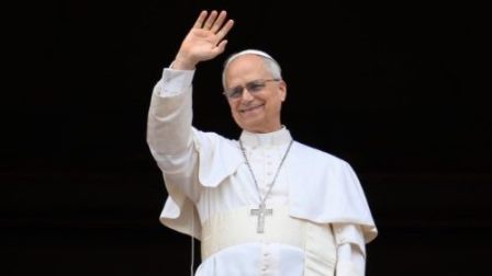 Kinh Lạy Nữ Vương Thiên Đàng (11/5): Cầu nguyện cho các ơn gọi