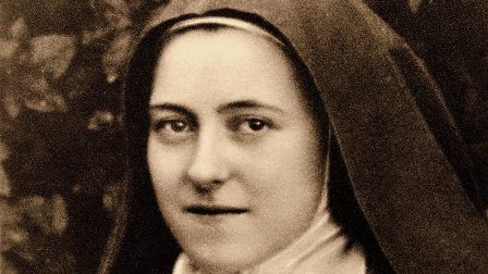 Vùng Normandy Của Pháp Kỷ Niệm 100 Năm Thánh Têrêsa Hài Đồng Giêsu Được Tuyên Thánh