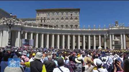 Kinh Lạy Nữ Vương Thiên Đàng (25/5): Cầu nguyện cho các ơn gọi