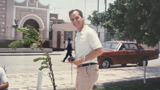 Robert Francis Prevost, nhà truyển giáo trẻ ở Peru