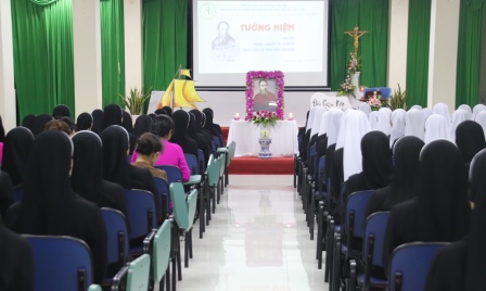 Nghi Thức Tưởng Niệm Đức Cha Phêrô Lambert De La Motte - Đấng sáng lập Dòng Mến Thánh Giá