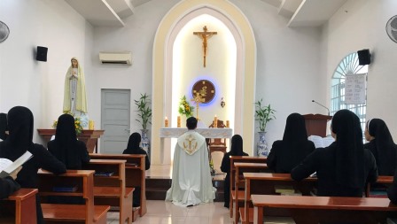 Cộng Đoàn Mến Thánh Giá Camelô Tĩnh Tâm Năm Tại Đan Viện Biển Đức Thiên Phước