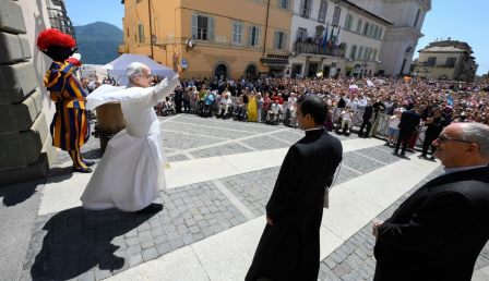 Kinh Truyền Tin (20/7): Mùa Hè Là Cơ Hội Để "Giảm Tốc" Và Trở Nên Giống Maria