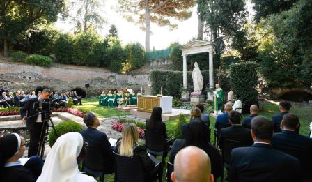 HĐGM Việt Nam Phổ Biến Bản Dịch Và Đề Nghị Cử Hành Thánh Lễ