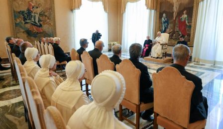 Đức Thánh Cha Tiếp Các Thành Viên Tạp Chí “La Civiltà Cattolica” Nhân Kỷ Niệm 175 Năm Thành Lập