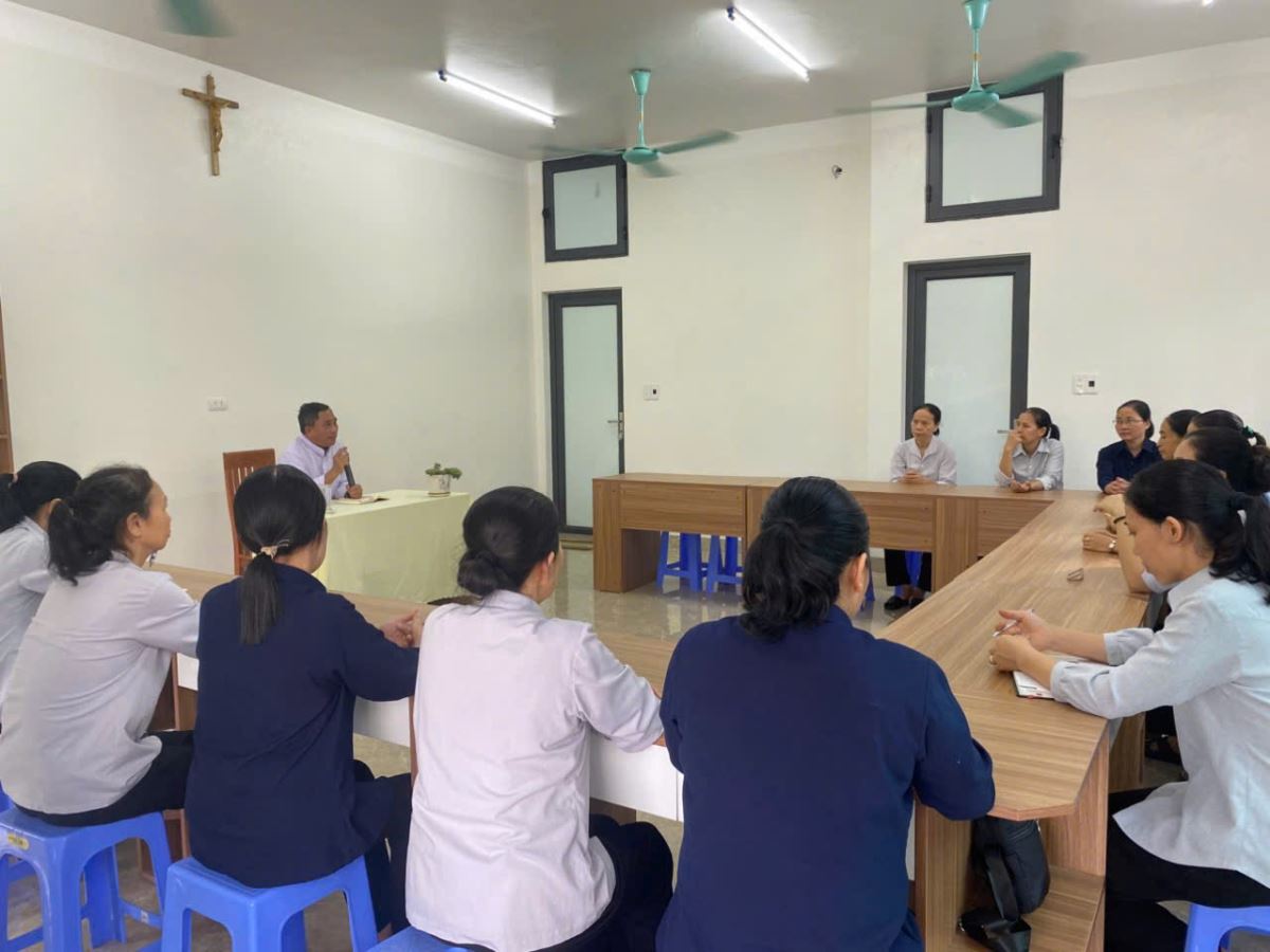 Cha Giuse Chu Văn Khương chia sẻ cho quý chị em