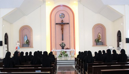 Khóa Linh Thao Dành Cho Quý Chị Em Tiền Vĩnh Khấn Và Mừng Ngân Khánh Khấn Dòng - Hội Dòng Mến Thánh Giá Hưng Hóa