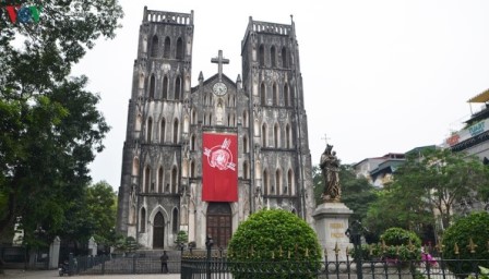 Tâm Sự Của Nhà Thờ Khi Vắng Giáo Dân