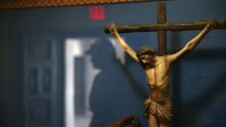 Người Ta Bám Vào Đâu Trong Đại Dịch?