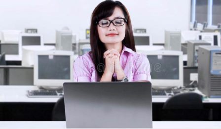 Thời Đại 5G Mà Còn Cầu Nguyện À?