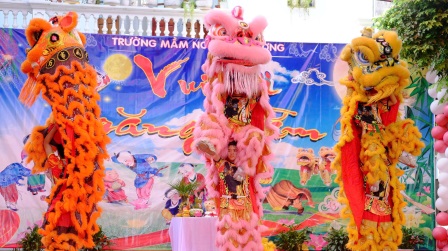 Vui Trung Thu 2025 – Trường Mầm Non Ánh Dương Tỏa Sáng Sau Mưa Bão