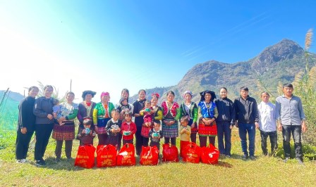 Sống Linh Đạo Mến Thánh Giá Giữa Vùng Ngoại Biên Trong Những Ngày Tết