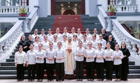 Thánh Lễ Sai Đi Dành Cho Các Em Thanh Tuyển Hội Dòng Mến Thánh Giá Hưng Hóa 2026