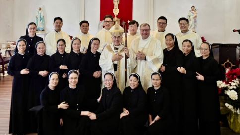 The History of the Lovers of the Holy Cross of Hưng Hóa in the USA